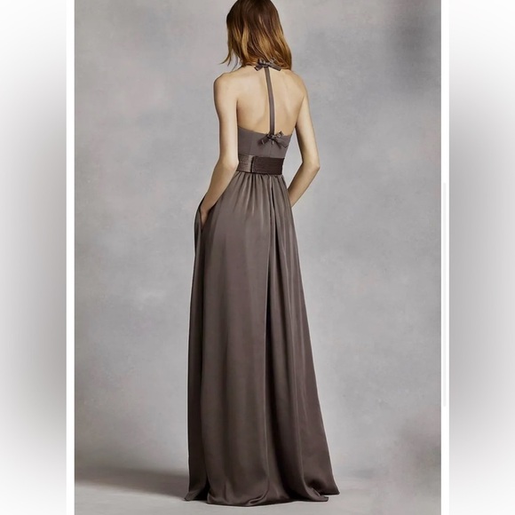 NWT VERA WANG V Neck Halter Gown with Sash Maxi  Bridesmaids Dress Size 4 - Picture 2 of 11